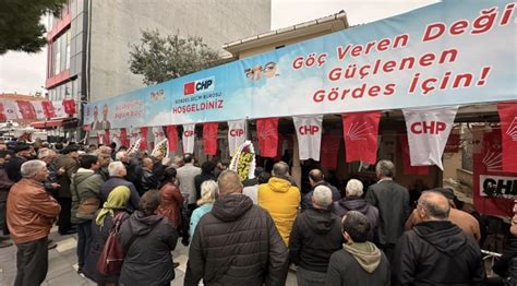 Binlerce kişi katıldı Canpolattan görkemli seçim bürosu açılışı